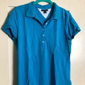 Tommy Hilfiger Blue short sleeved polo shirt.